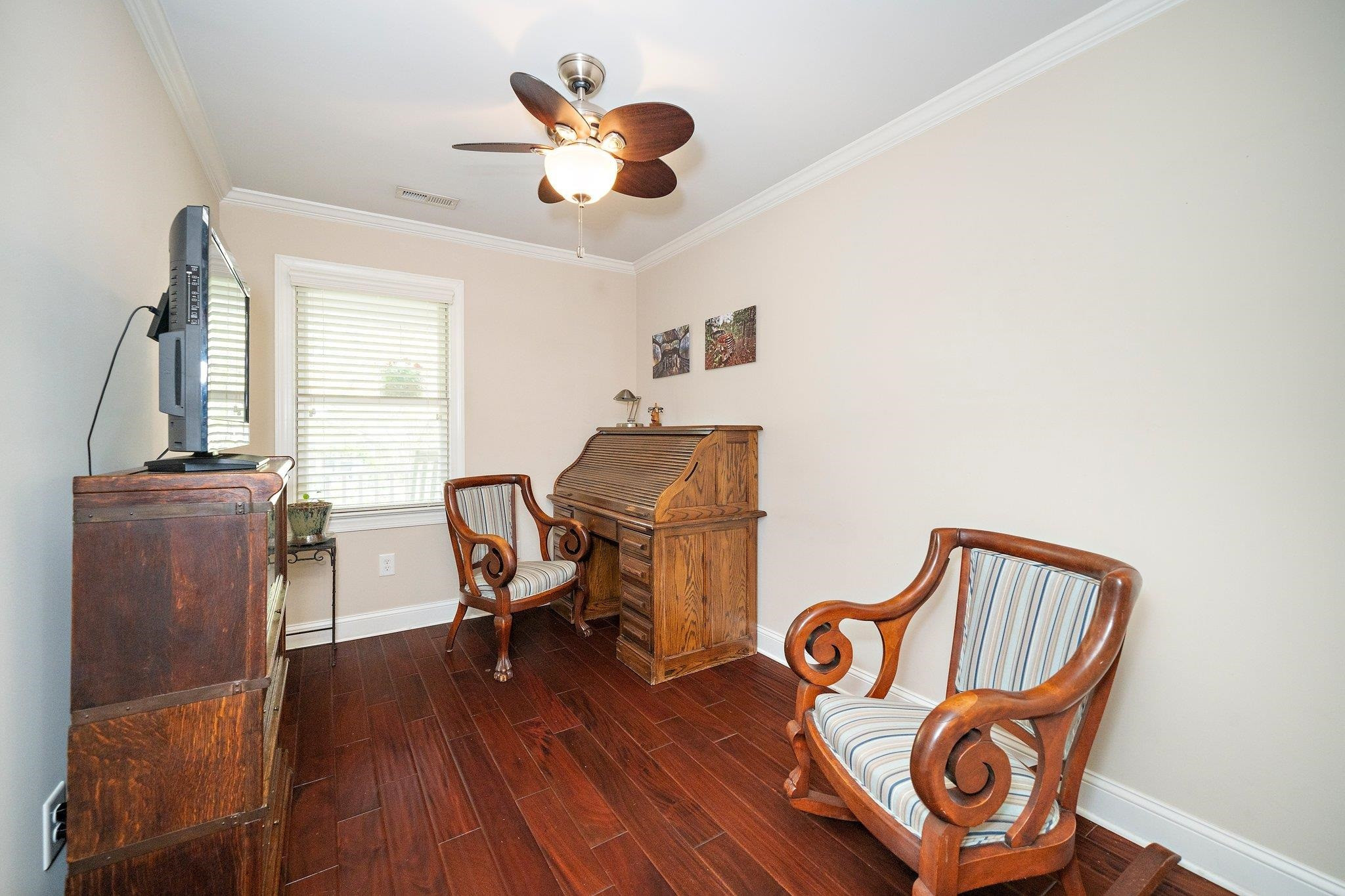 606 North Boundary Street Raleigh, NC 27604 - Photo 13 of 16 Home office? Bedroom? Nice additional space! Bedroom