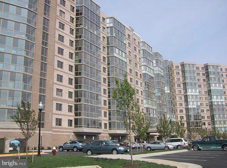 19375 Cypress Ridge Terrace, Unit 1105 Leesburg, VA 20176 - Photo 10 of 17 Exterior (Front)