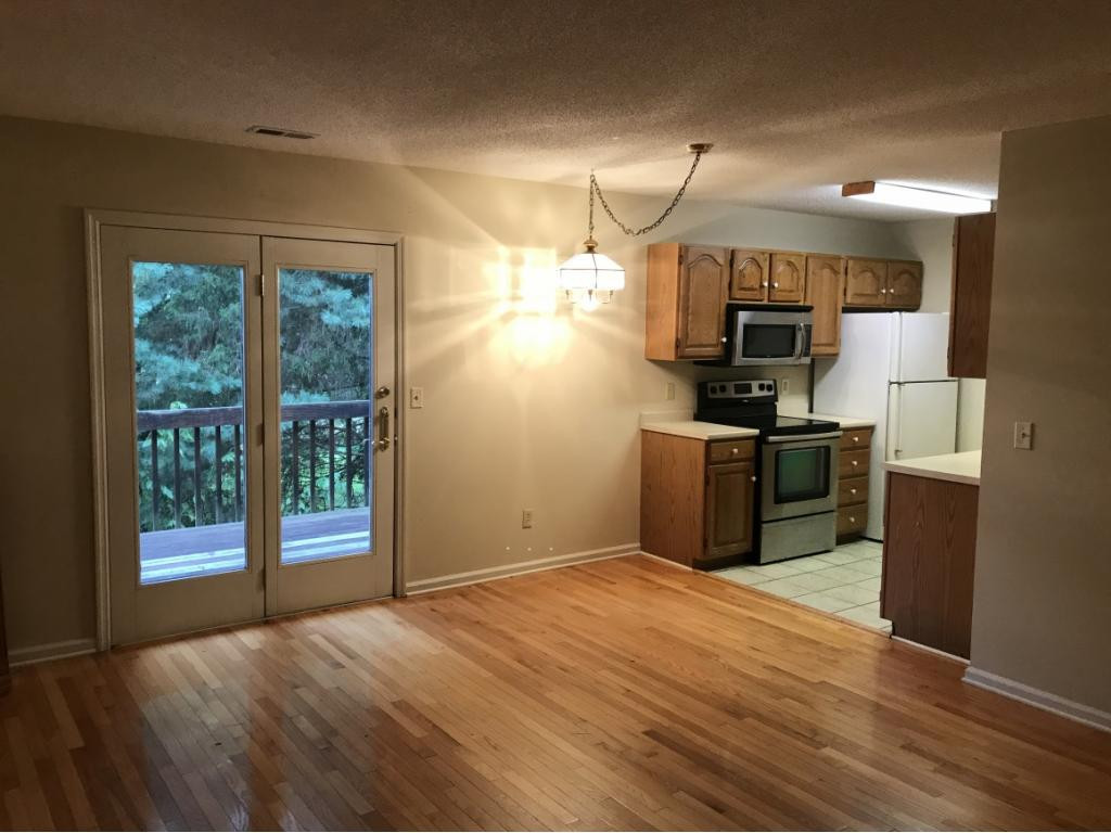 2700 Indian Ridge Road, Unit 26 Johnson City, TN 37604 - Photo 3 of 12 Photo 3