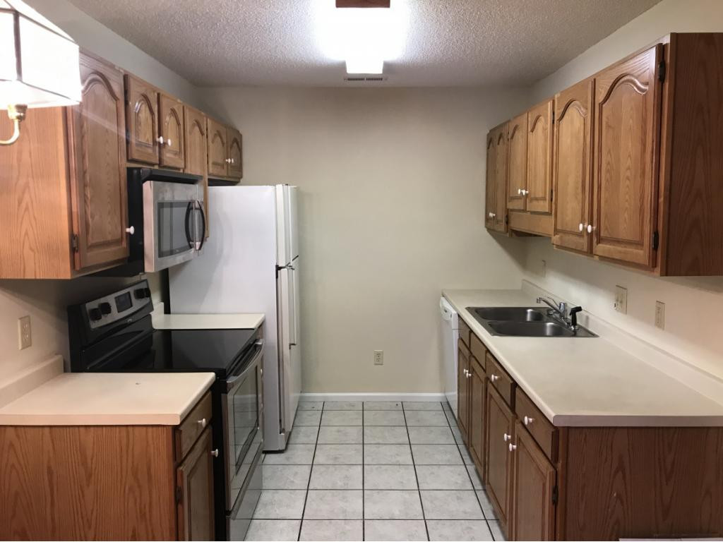 2700 Indian Ridge Road, Unit 26 Johnson City, TN 37604 - Photo 4 of 12 Photo 4