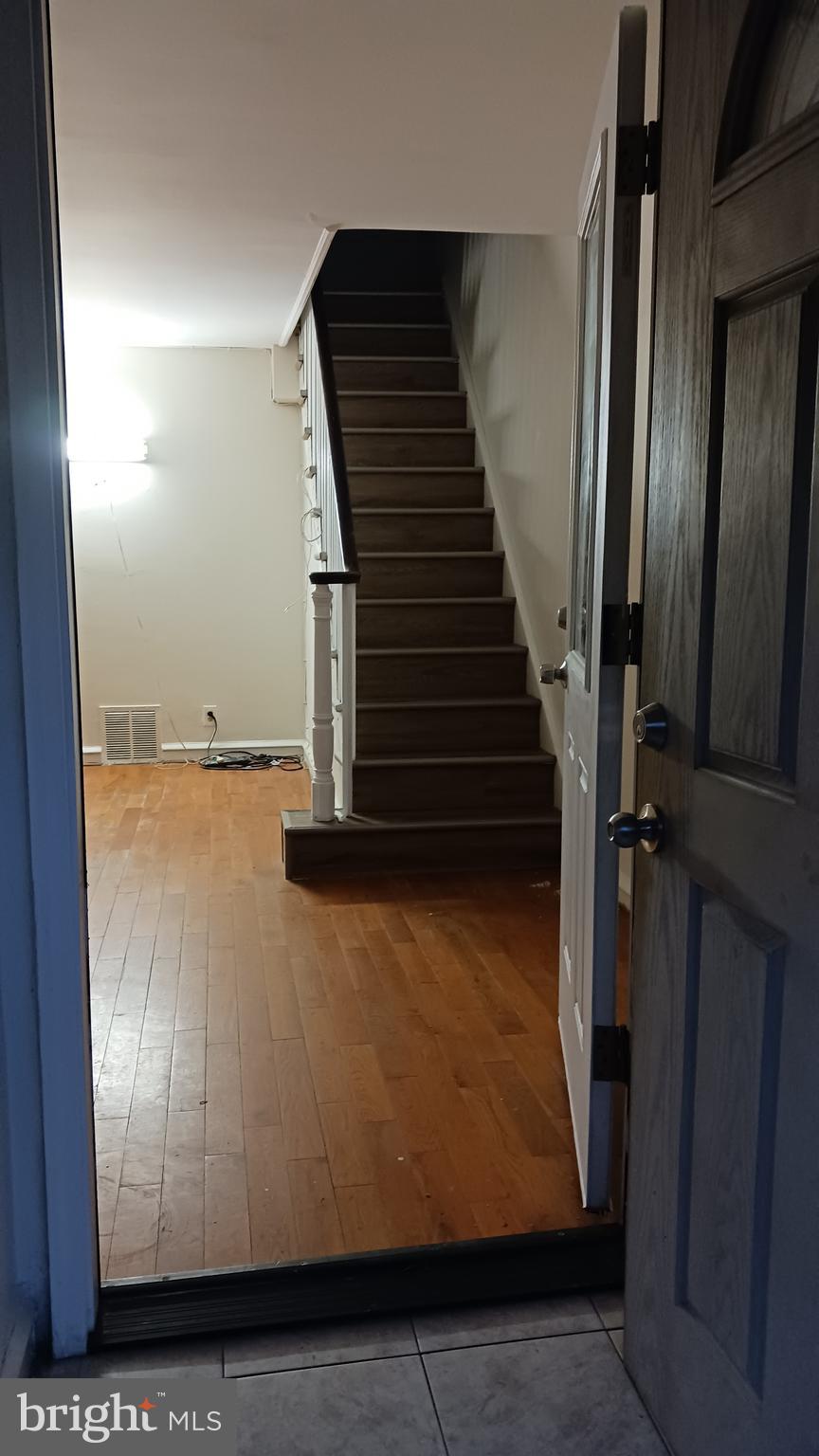 7239 Hanford Street Philadelphia, PA 19149 - Photo 16 of 16 a view of entryway