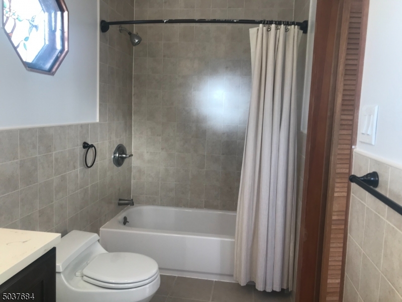91 Irving Avenue Livingston, NJ 07039 - Photo 9 of 18