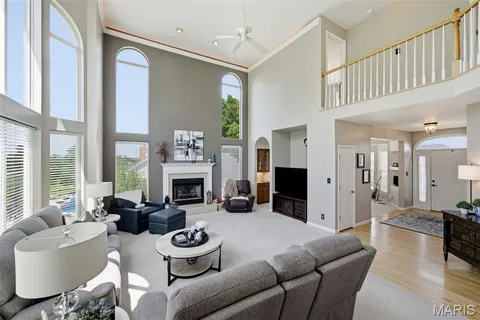 $625,000 | 444 Eagle Pointe Landing Drive, Eureka, MO 63025