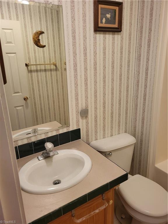 558 Wildcat Road Deep Gap, NC 28618 - Photo 10 of 15