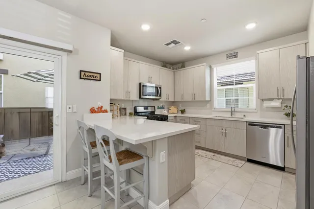 $485,000 | 10818 Portico Circle, Rancho Cordova, CA 95670