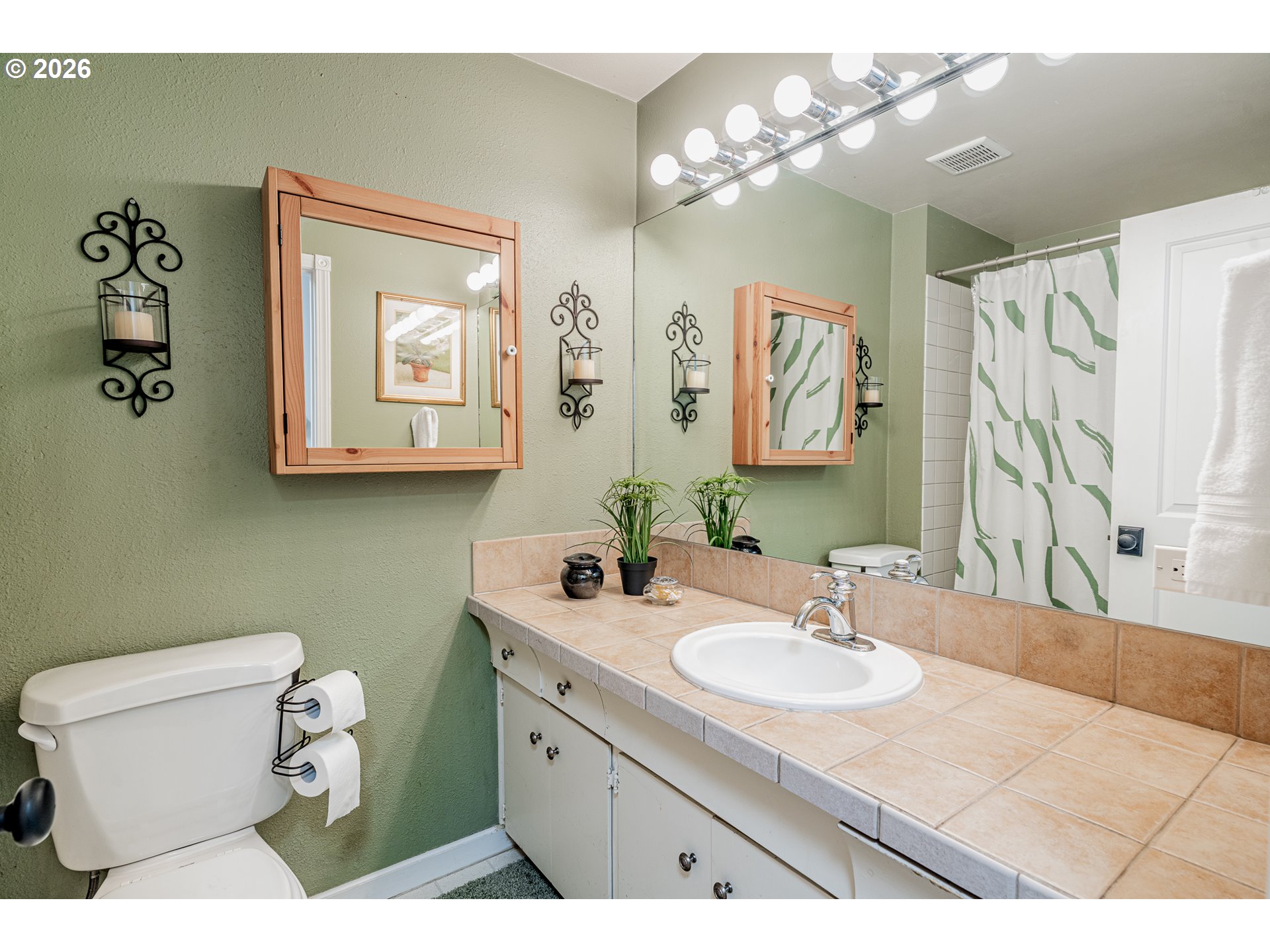 13520 Southwest Devonshire Drive Beaverton, OR 97005 - Photo 20 of 43