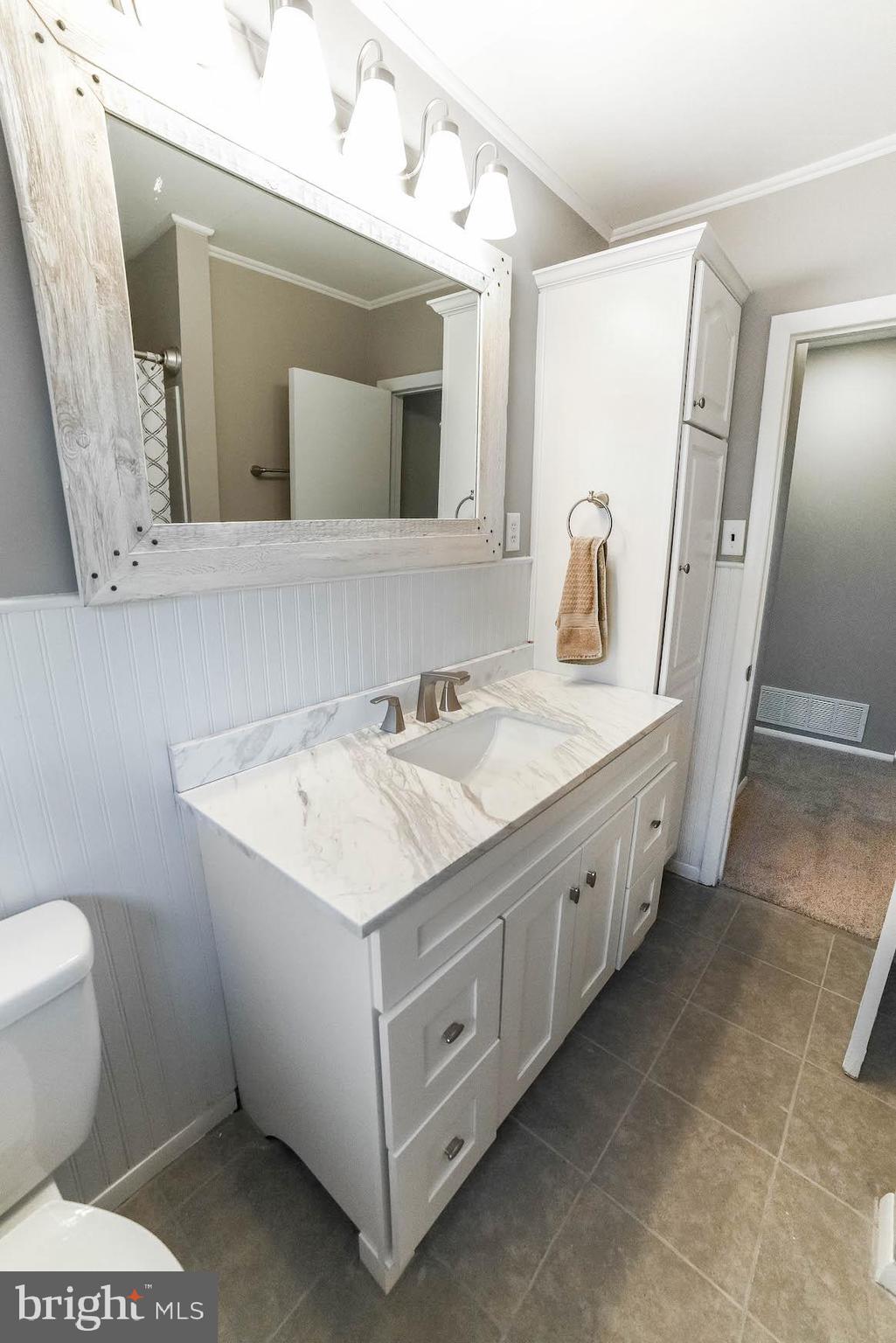 17698 St Inigoes Road St. Inigoes, MD 20684 - Photo 21 of 40 Full bath on the main floor