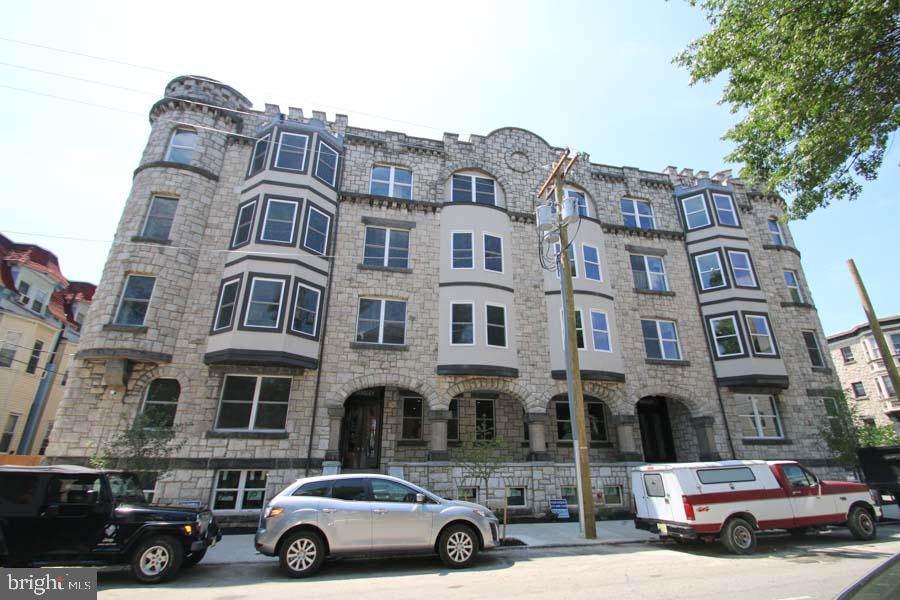 400 South 45th Street, Unit 4D Philadelphia, PA 19104 - Photo 16 of 18