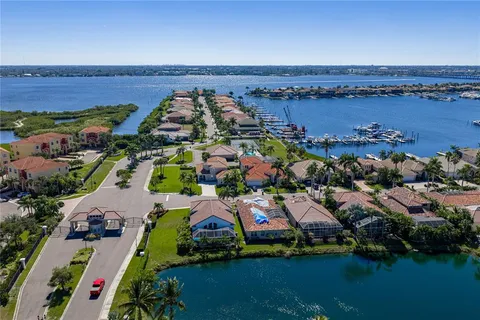 $949,900 | 313 10th Avenue East, Palmetto, FL 34221