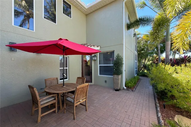 $949,900 | 313 10th Avenue East, Palmetto, FL 34221