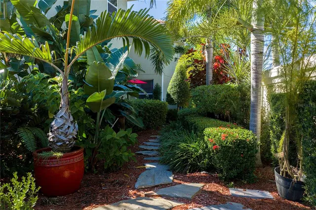 $949,900 | 313 10th Avenue East, Palmetto, FL 34221