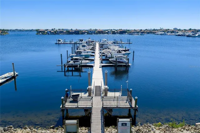 $949,900 | 313 10th Avenue East, Palmetto, FL 34221