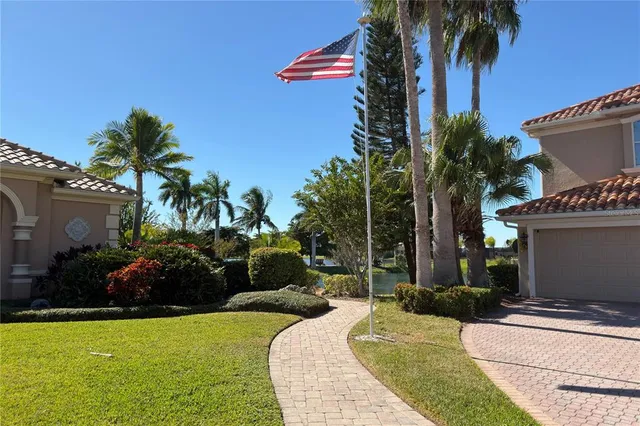 $949,900 | 313 10th Avenue East, Palmetto, FL 34221