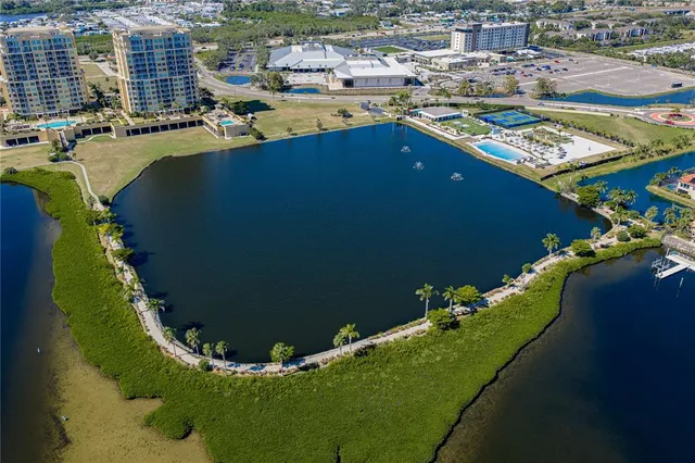 $949,900 | 313 10th Avenue East, Palmetto, FL 34221