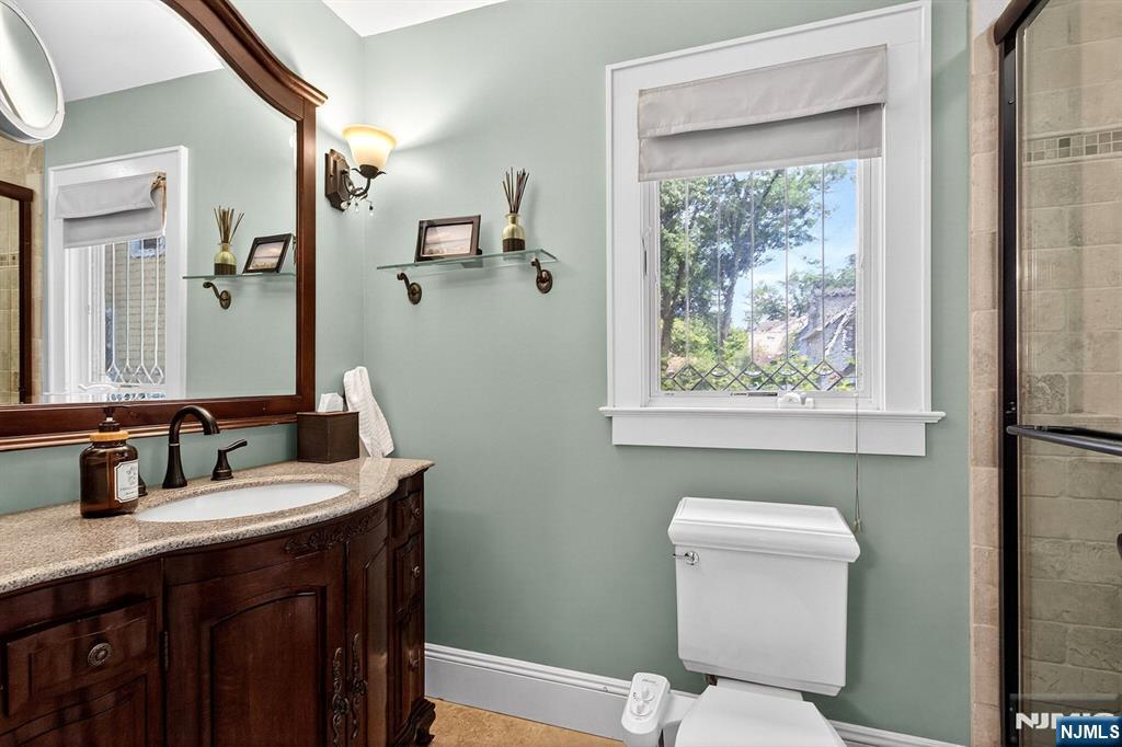 158 Vreeland Avenue Rutherford, NJ 07070 - Photo 18 of 34