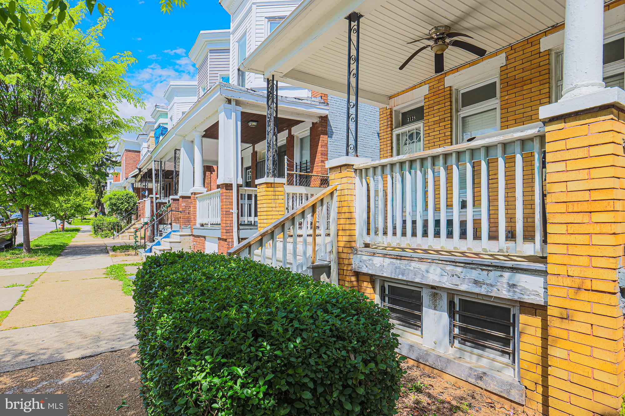 3128 Baker Street Baltimore, MD 21216 - Photo 4 of 43