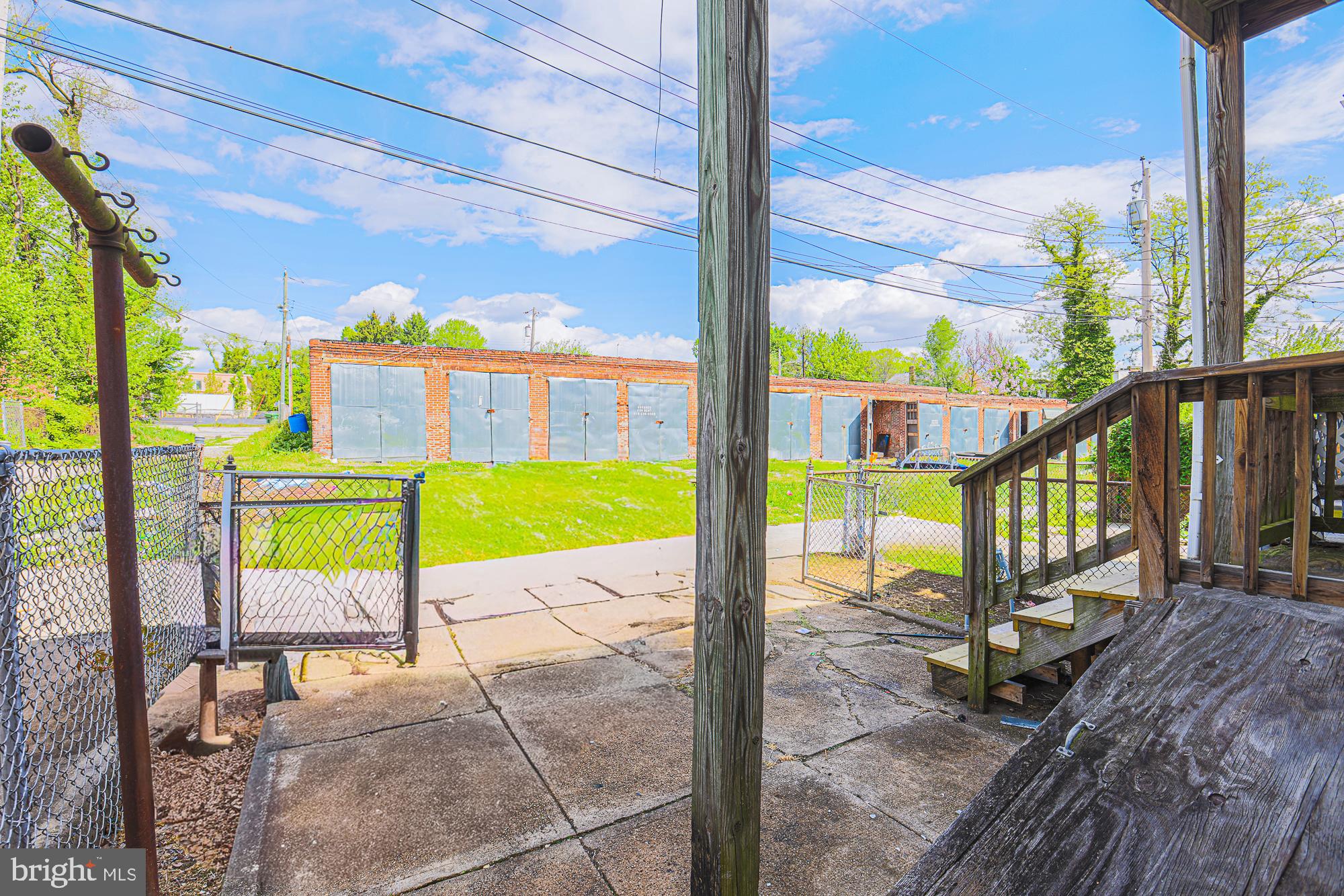 3128 Baker Street Baltimore, MD 21216 - Photo 5 of 43