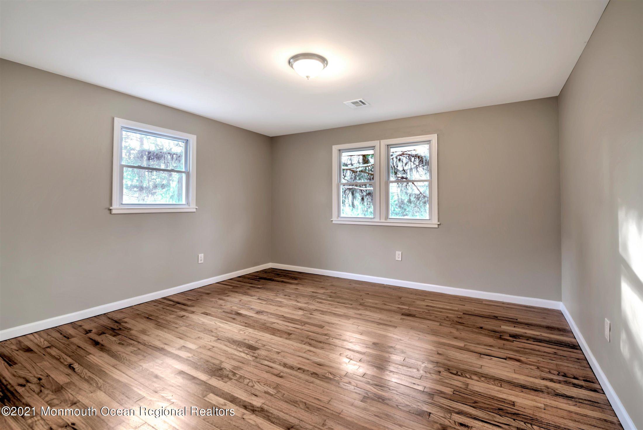386 Millstone Road Clarksburg, NJ 08510 - Photo 14 of 25 22-BEDROOM