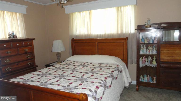 11302 Manse Road Hagerstown, MD 21740 - Photo 22 of 29 Bedroom (Master)