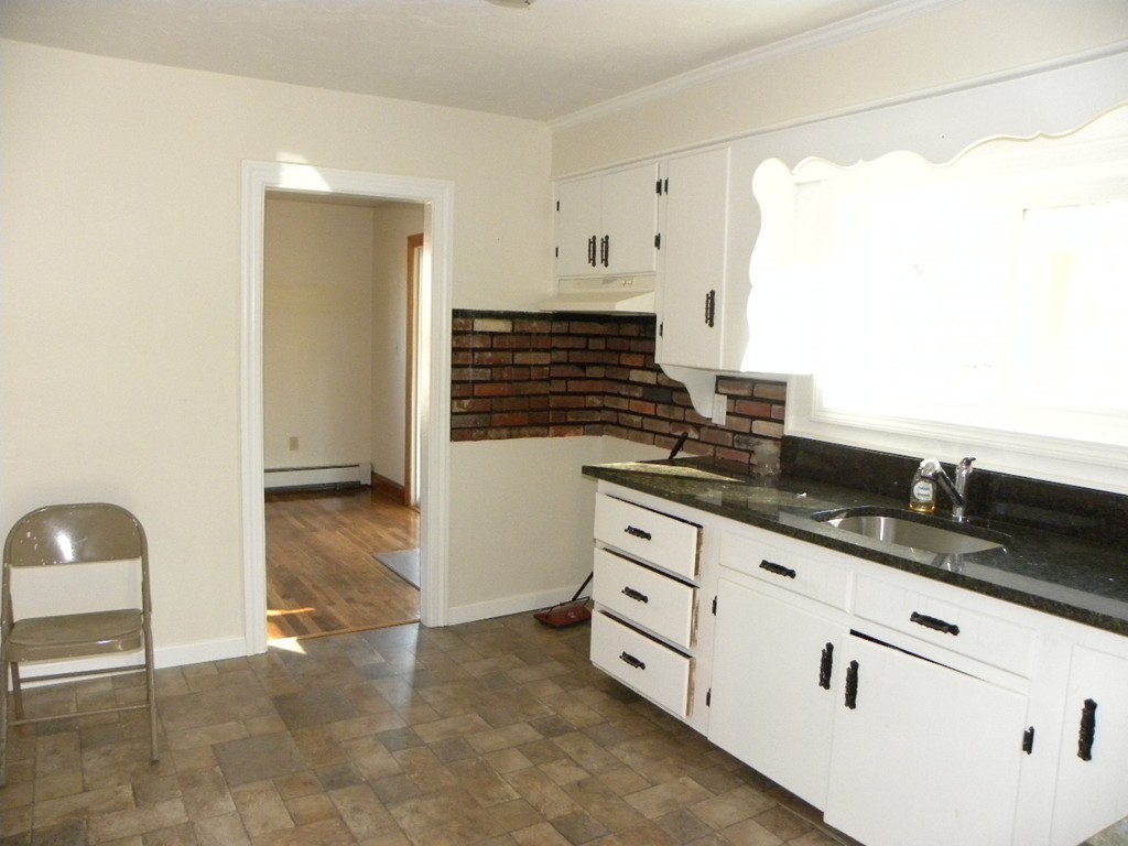 54 Worcester Road Charlton, MA 01507 - Photo 14 of 29