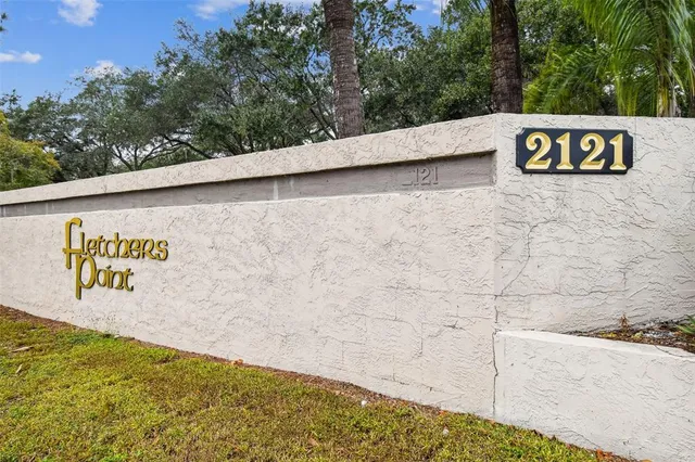 $239,000 | 2124 Fletchers Point Circle, Tampa, FL 33613