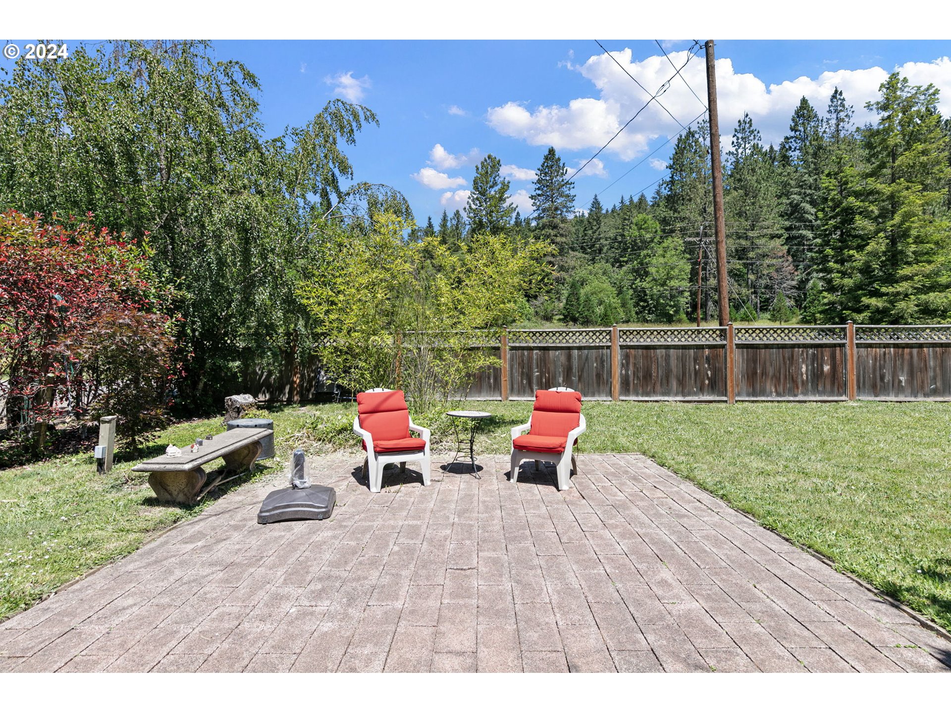 1610 Sand Creek Road Drain, OR 97435 - Photo 30 of 35 Gallery Image 30