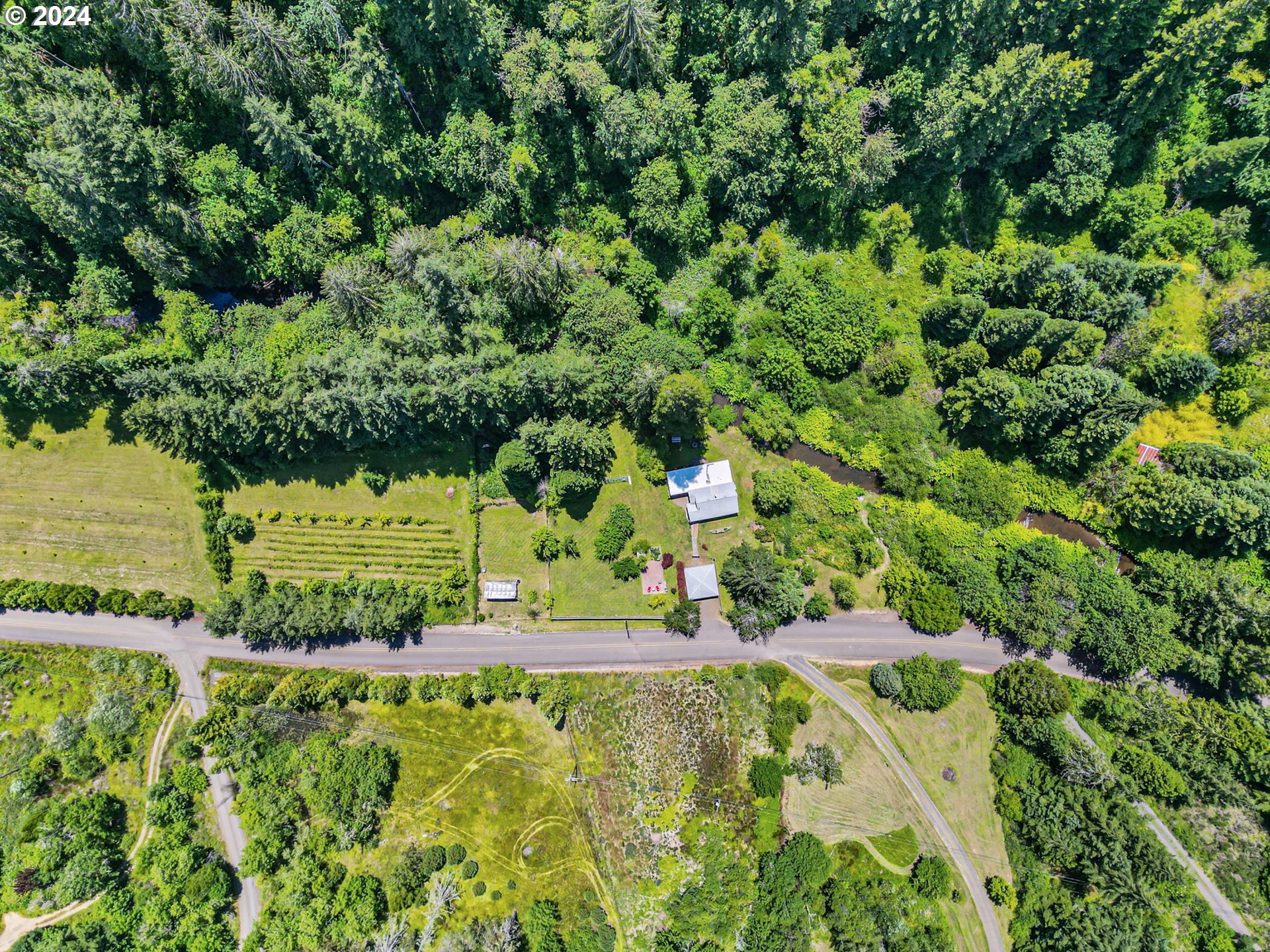1610 Sand Creek Road Drain, OR 97435 - Photo 34 of 35 Gallery Image 34