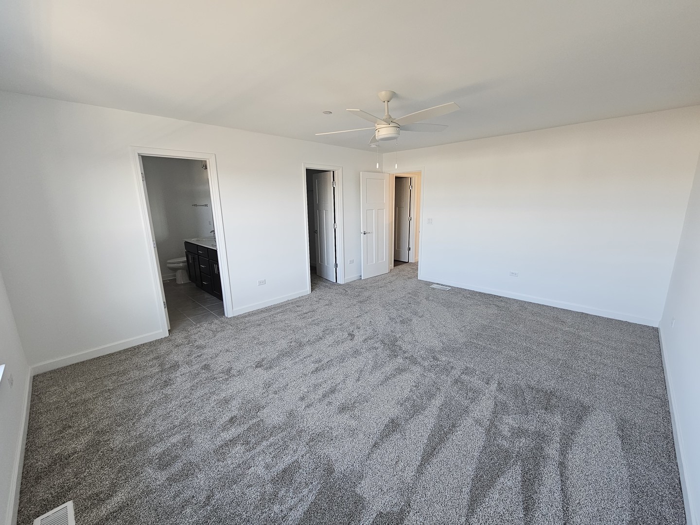 334 Masters Drive Addison, IL 60101 - Photo 16 of 32