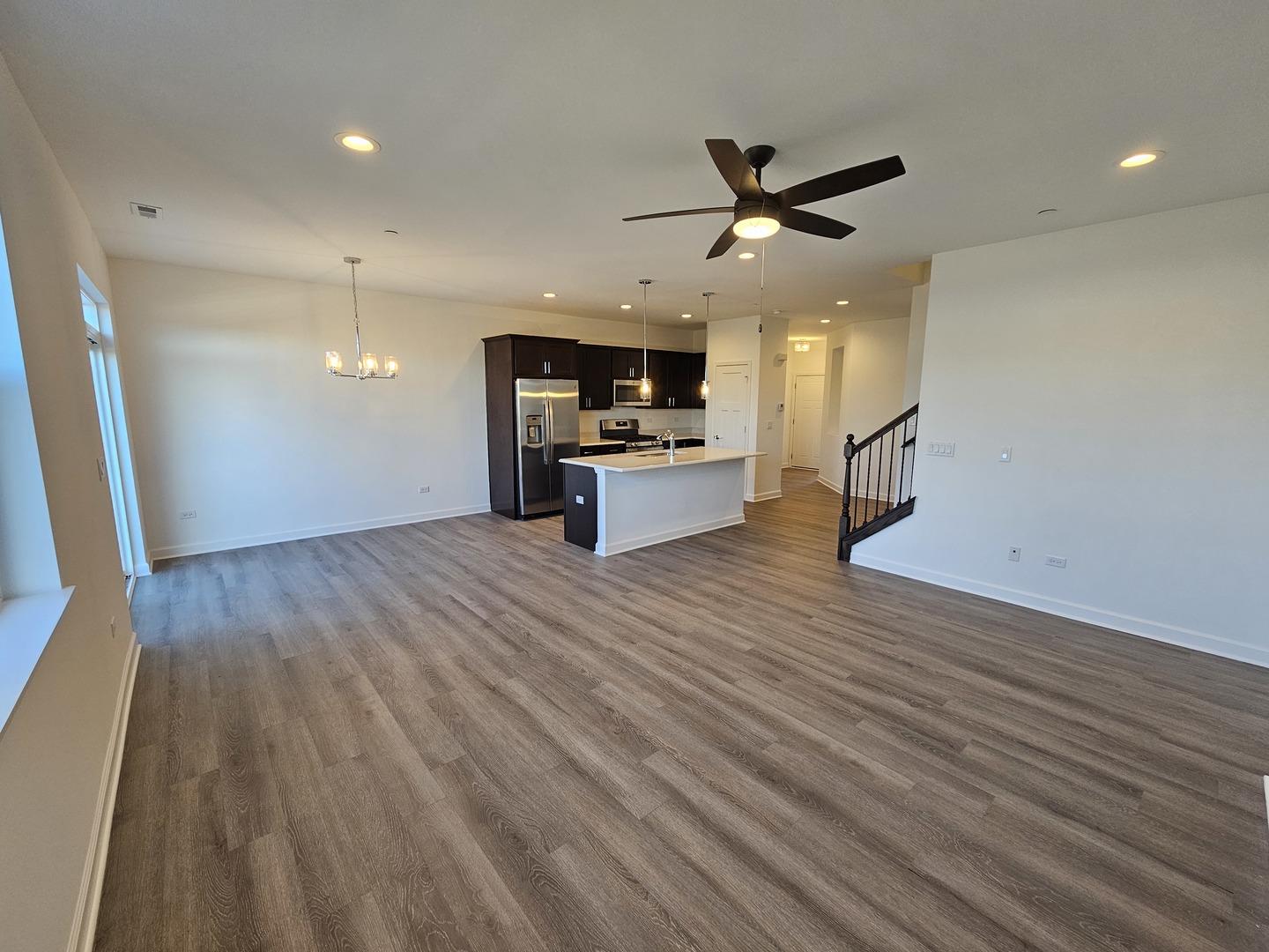 334 Masters Drive Addison, IL 60101 - Photo 9 of 32