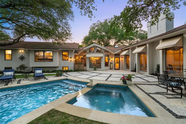 a view of a house with entertaining space