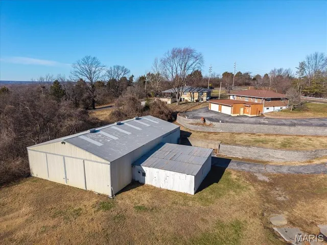 $650,000 | 2948 Erb Road, St. Louis, MO 63129
