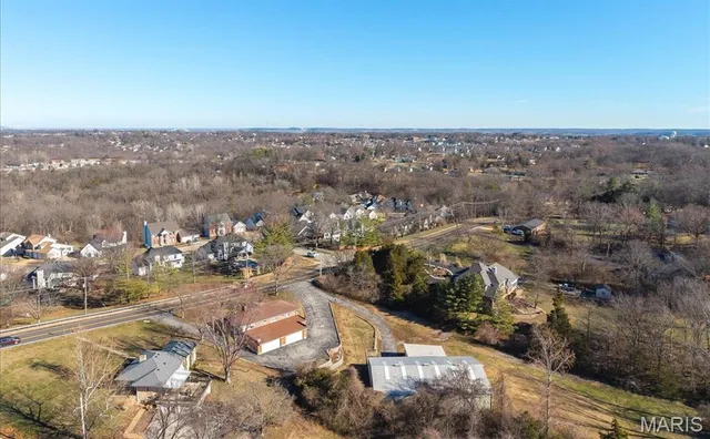 $650,000 | 2948 Erb Road, St. Louis, MO 63129