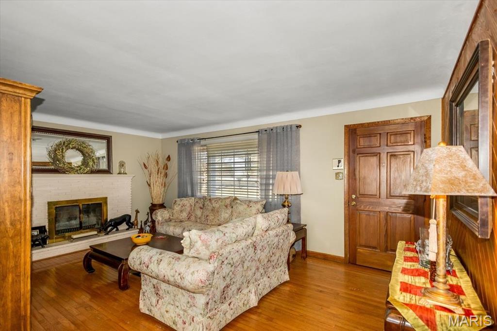 2948 Erb Road St. Louis, MO 63129 - Photo 8 of 43