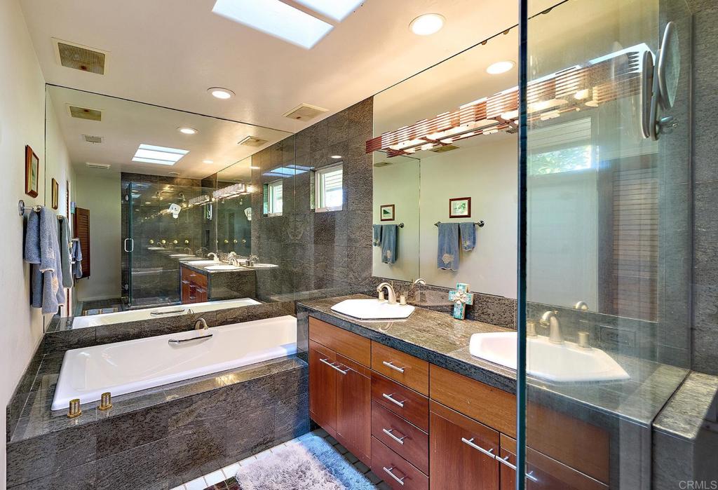 4135 Skyline Road Carlsbad, CA 92008 - Photo 17 of 35