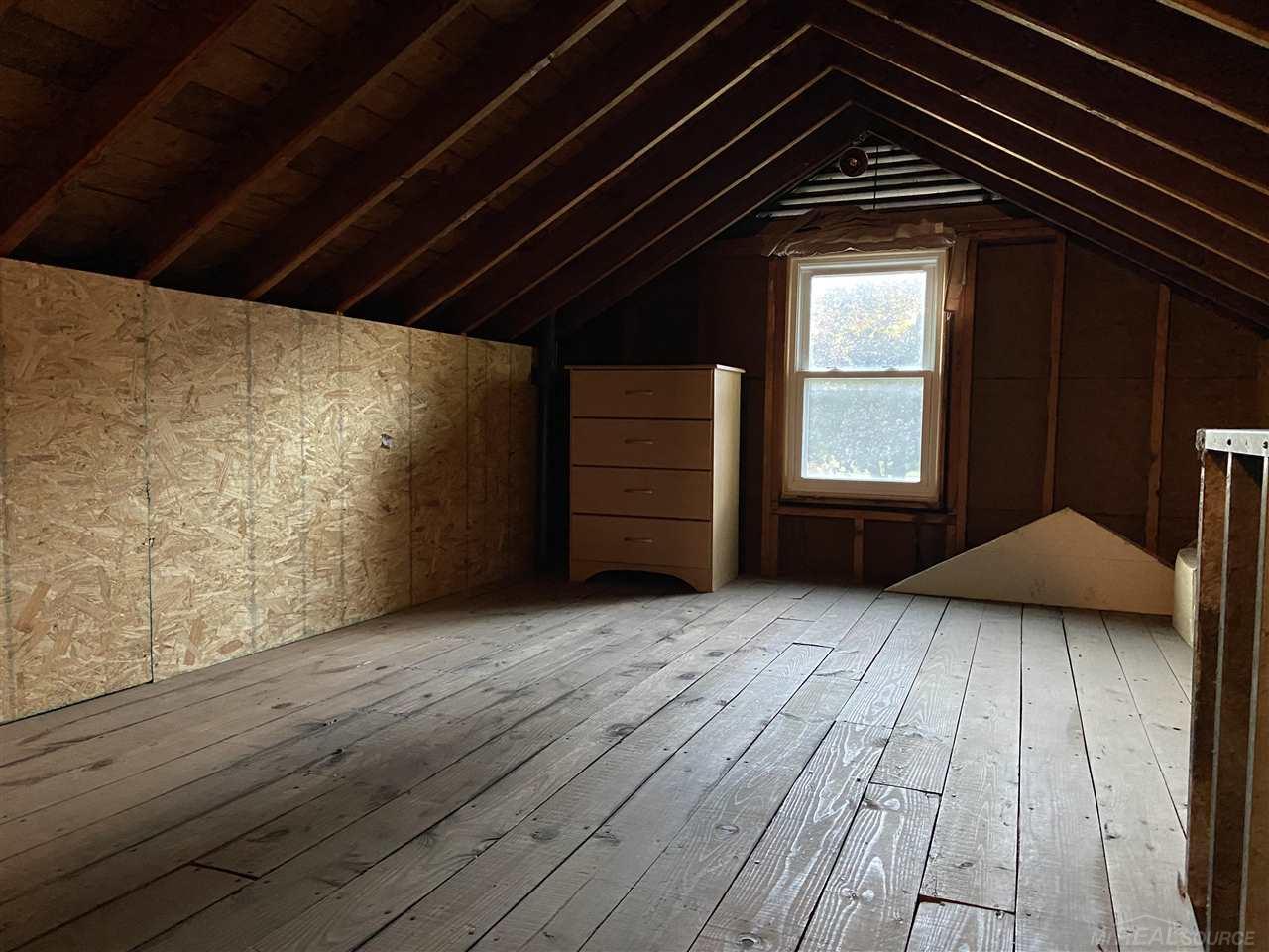 8210 Clinton River Road Sterling Heights, MI 48314 - Photo 17 of 33