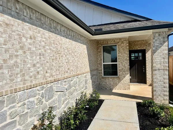 $1,850 | 15431 Dapple Blf Lane, Conroe, TX 77302