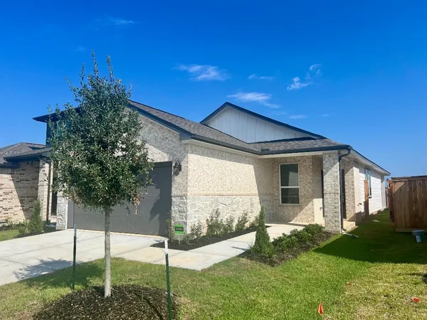 $1,850 | 15431 Dapple Blf Lane, Conroe, TX 77302