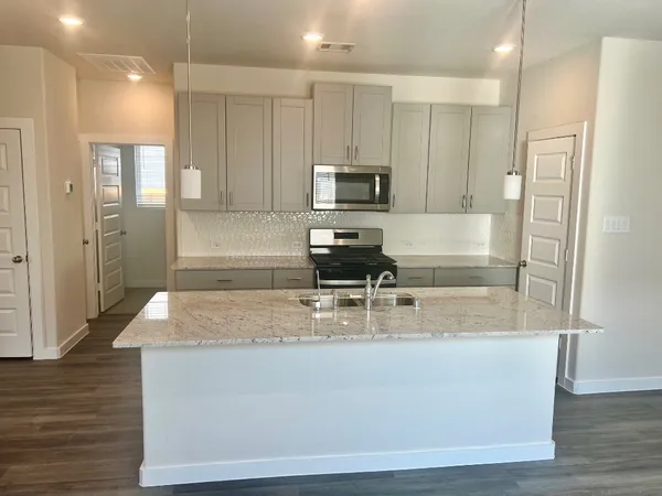 $1,850 | 15431 Dapple Blf Lane, Conroe, TX 77302