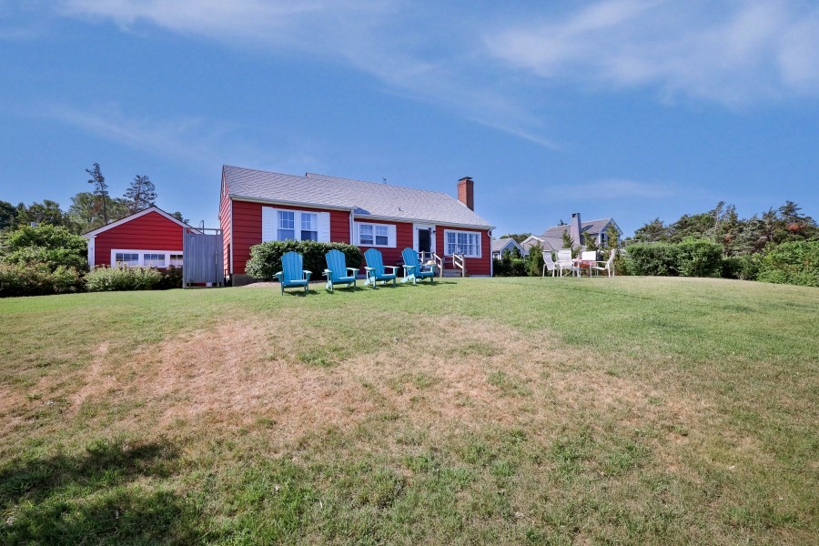 36 Hines Point Road Vineyard Haven, MA 02568 - Photo 39 of 40 Gallery Image 39