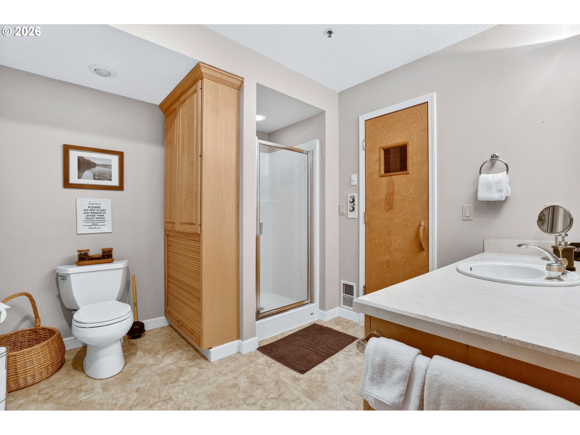 18685 East Aschoff Road Rhododendron, OR 97049 - Photo 23 of 48 a bathroom with a sink toilet and shower