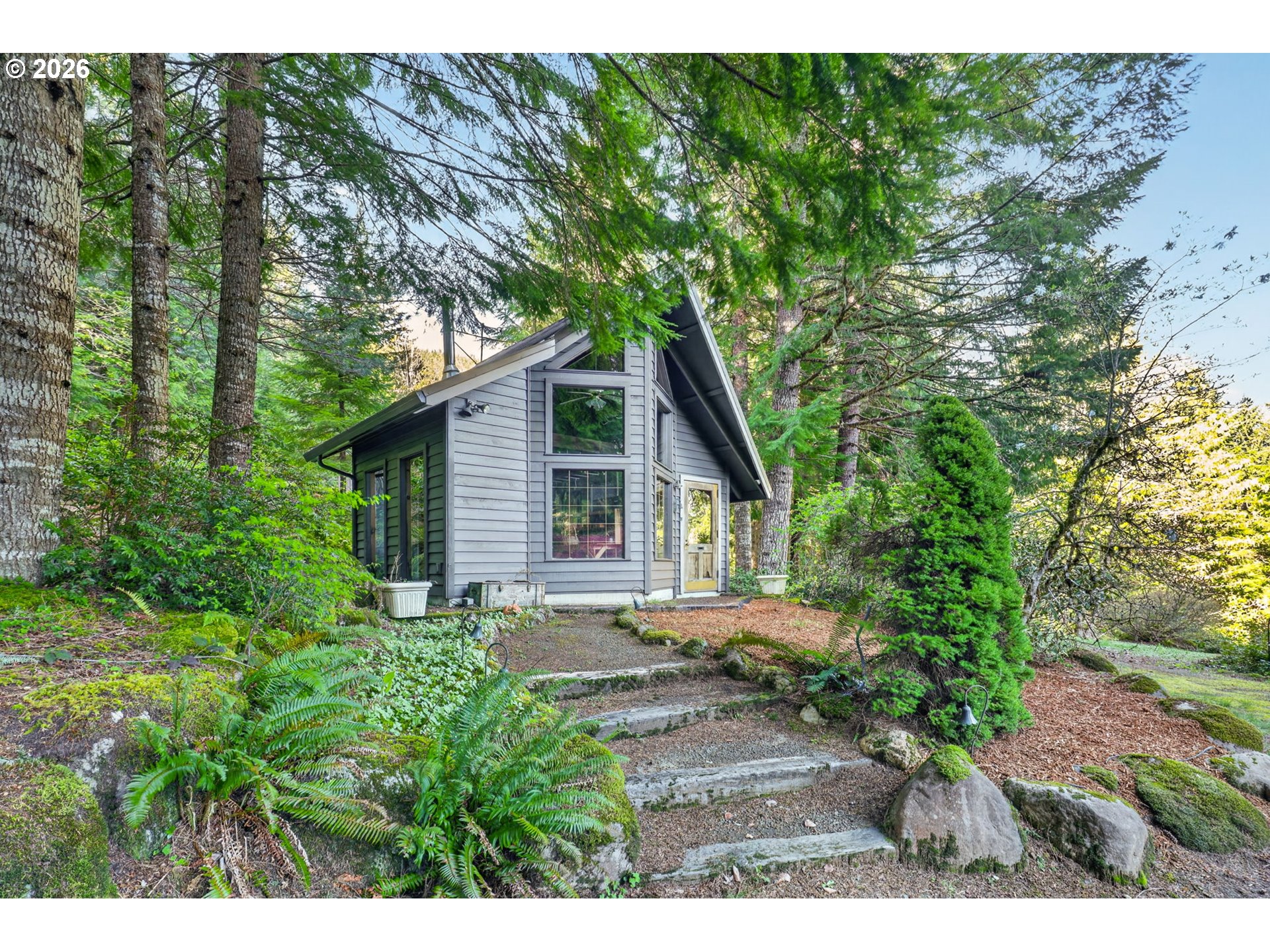 18685 East Aschoff Road Rhododendron, OR 97049 - Photo 30 of 48 a house view with a outdoor space