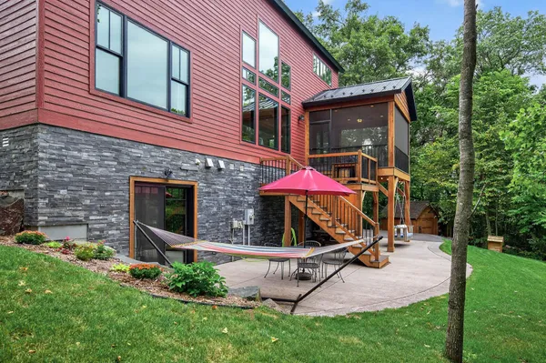 $949,900 | 33644 Xenon Drive Northwest, Princeton, MN 55371