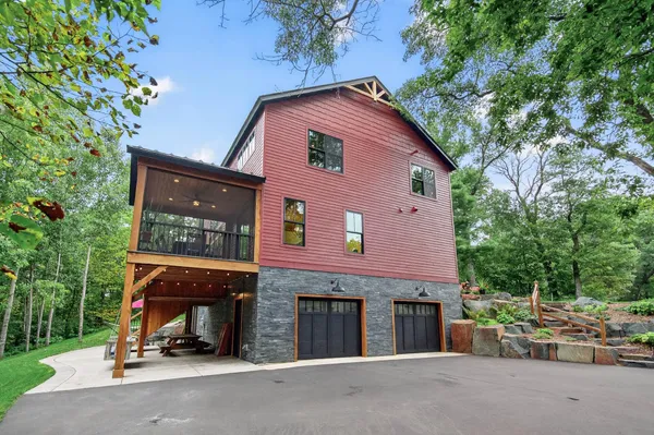 $949,900 | 33644 Xenon Drive Northwest, Princeton, MN 55371