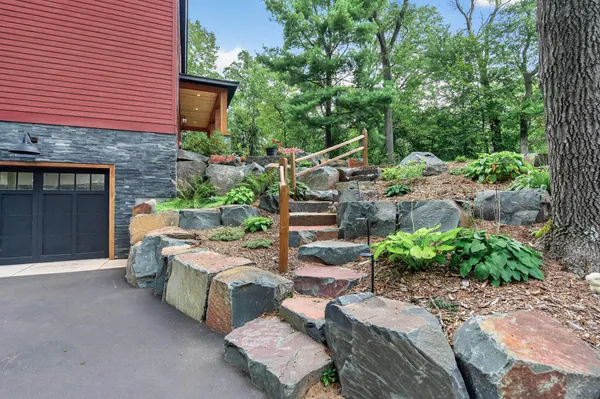 $949,900 | 33644 Xenon Drive Northwest, Princeton, MN 55371