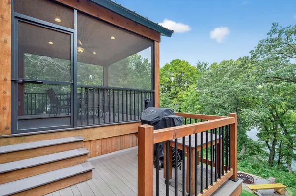 $949,900 | 33644 Xenon Drive Northwest, Princeton, MN 55371