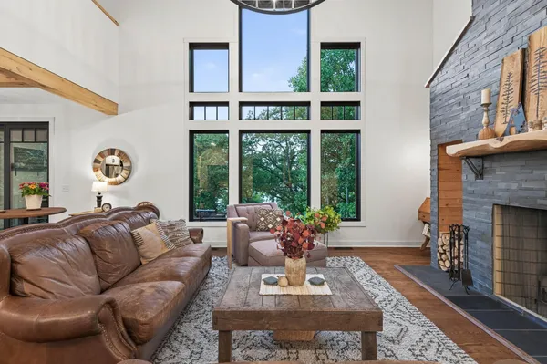 $949,900 | 33644 Xenon Drive Northwest, Princeton, MN 55371