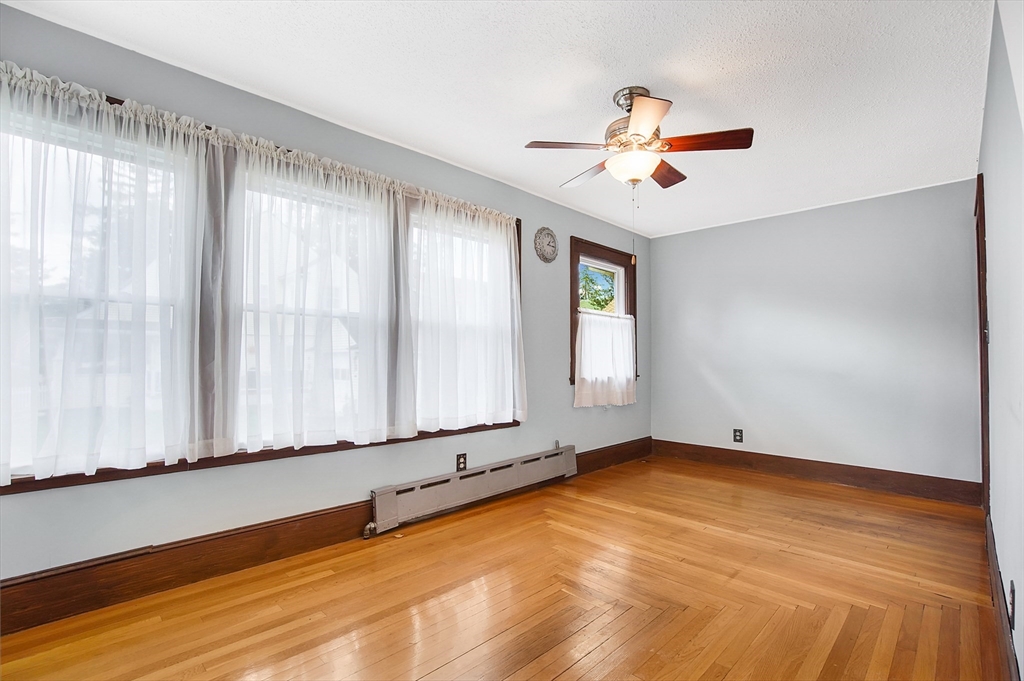 50 Morningside Park Springfield, MA 01108 - Photo 13 of 42