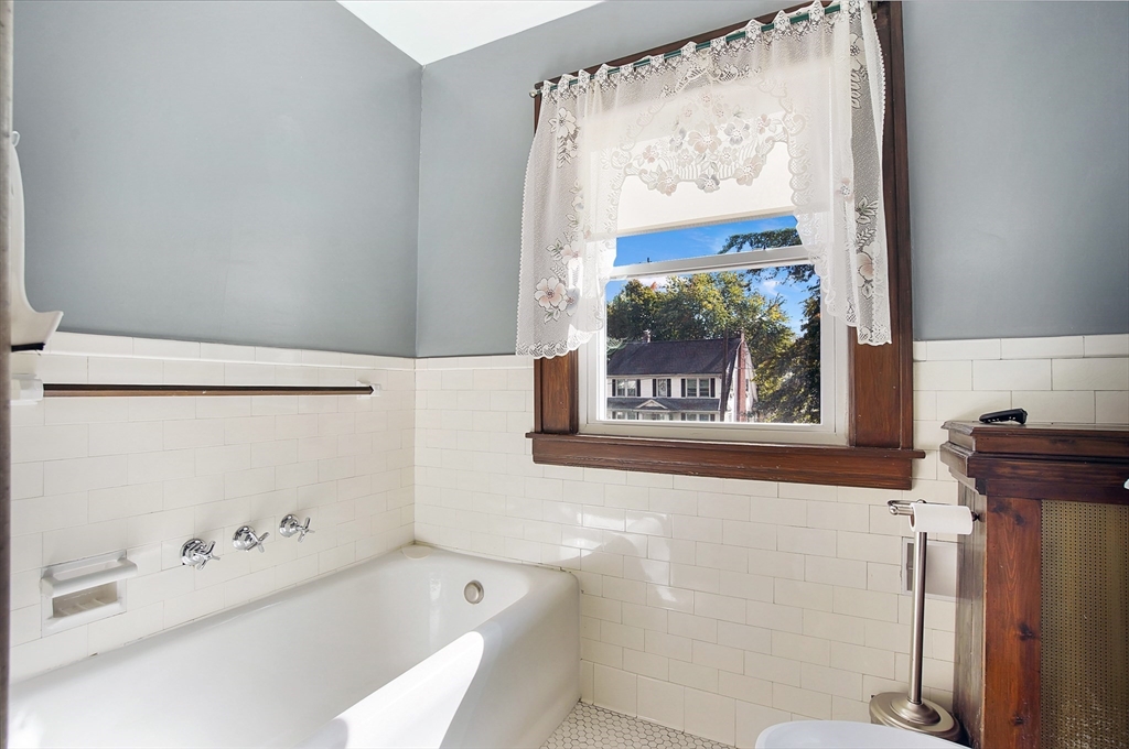 50 Morningside Park Springfield, MA 01108 - Photo 29 of 42