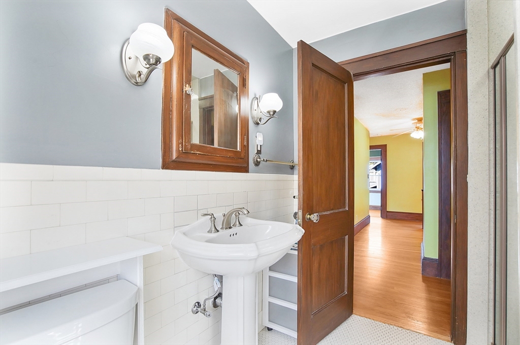 50 Morningside Park Springfield, MA 01108 - Photo 30 of 42