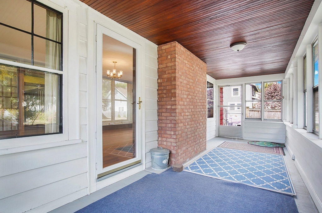 50 Morningside Park Springfield, MA 01108 - Photo 4 of 42